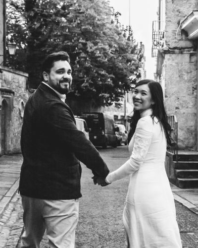 Elegant, natural portraits in one of Oxford’s most iconic locations.